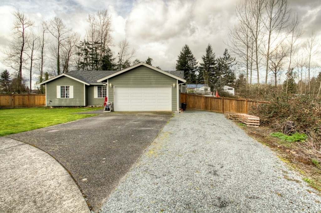 Property Photo:  509 12th Av Ct  WA 98354 