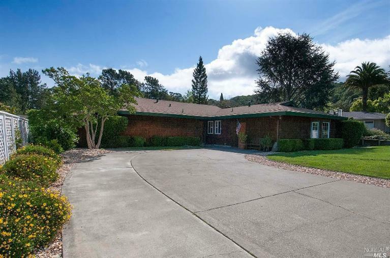 Property Photo:  1075 Calle Empinado Drive  CA 94949 