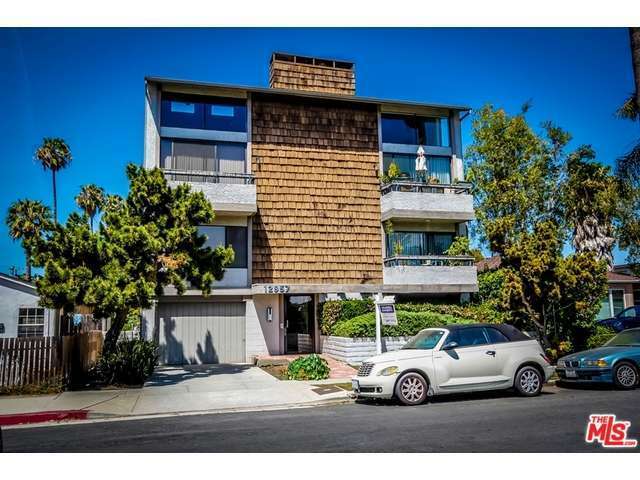 Property Photo:  12957 Bonaparte Ave 6  CA 90066 