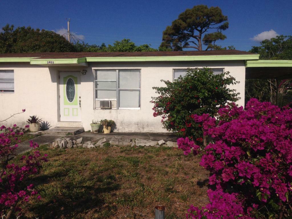 Property Photo:  1411 NW 3rd Street NW  FL 33435 