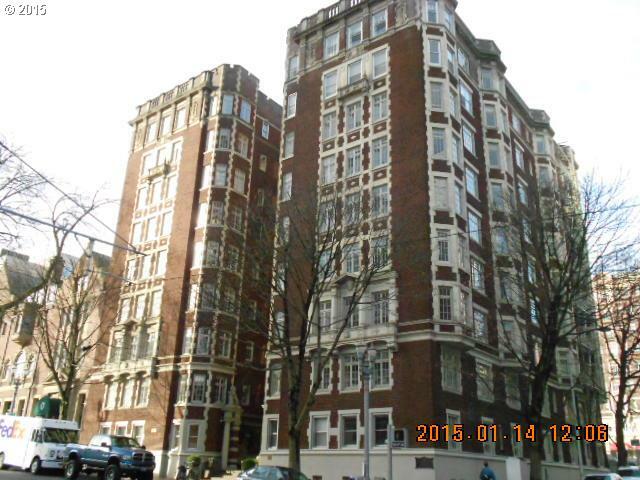 Property Photo: 1209 SW 6th Ave 303 OR 97204
