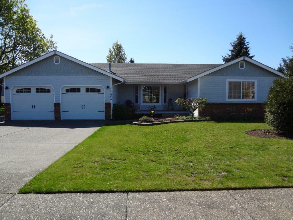 Property Photo:  1124 Ridgeway Dr  WA 98264 