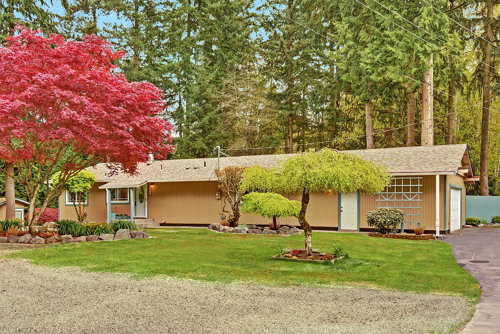 Property Photo: 23307 49th Ave SE WA 98021