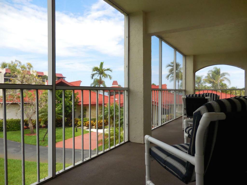 Property Photo:  108 Half Moon Circle H2  FL 33462 