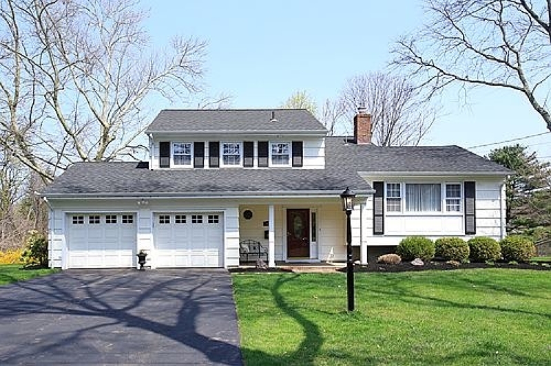 Property Photo: 312 Woods End Rd NJ 07090