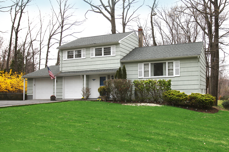 Property Photo:  1 Alpine Dr  NJ 07405 