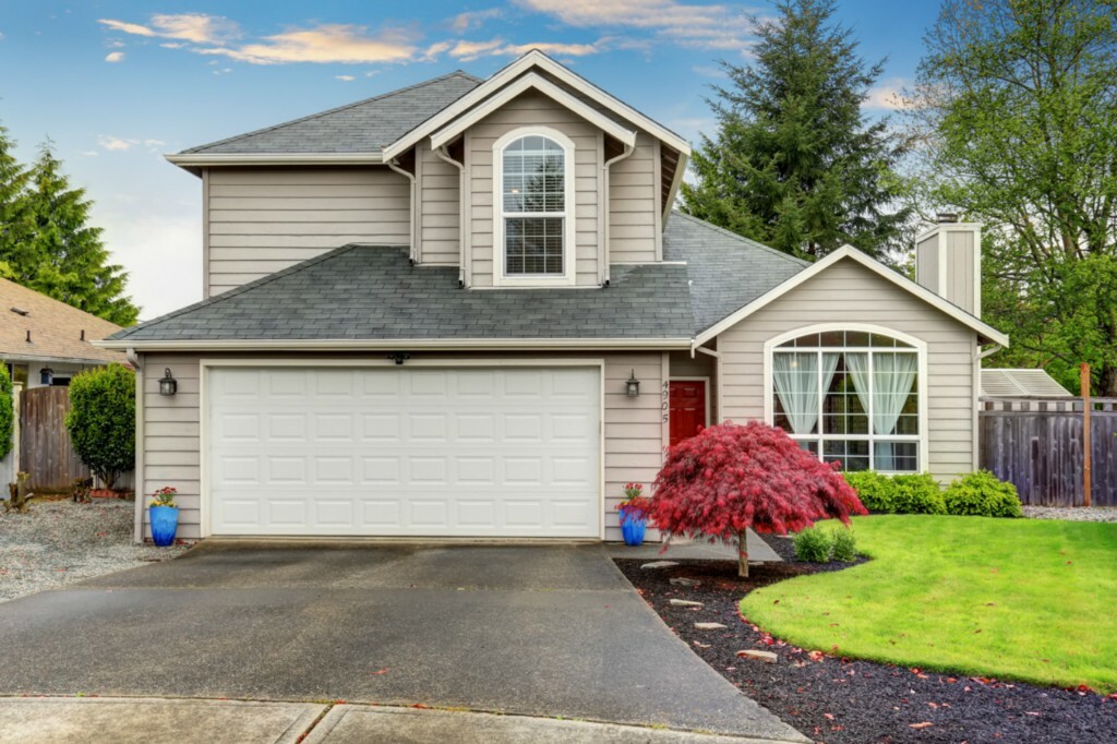 Property Photo:  4905 33rd St Ct NE  WA 98422 