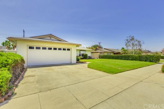 Property Photo:  1232 E Vanowen Avenue  CA 92867 