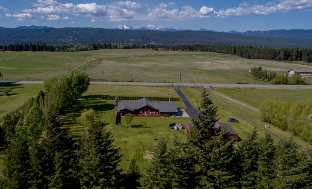 Property Photo:  4780 Upper Peoh Point Rd  WA 98922 