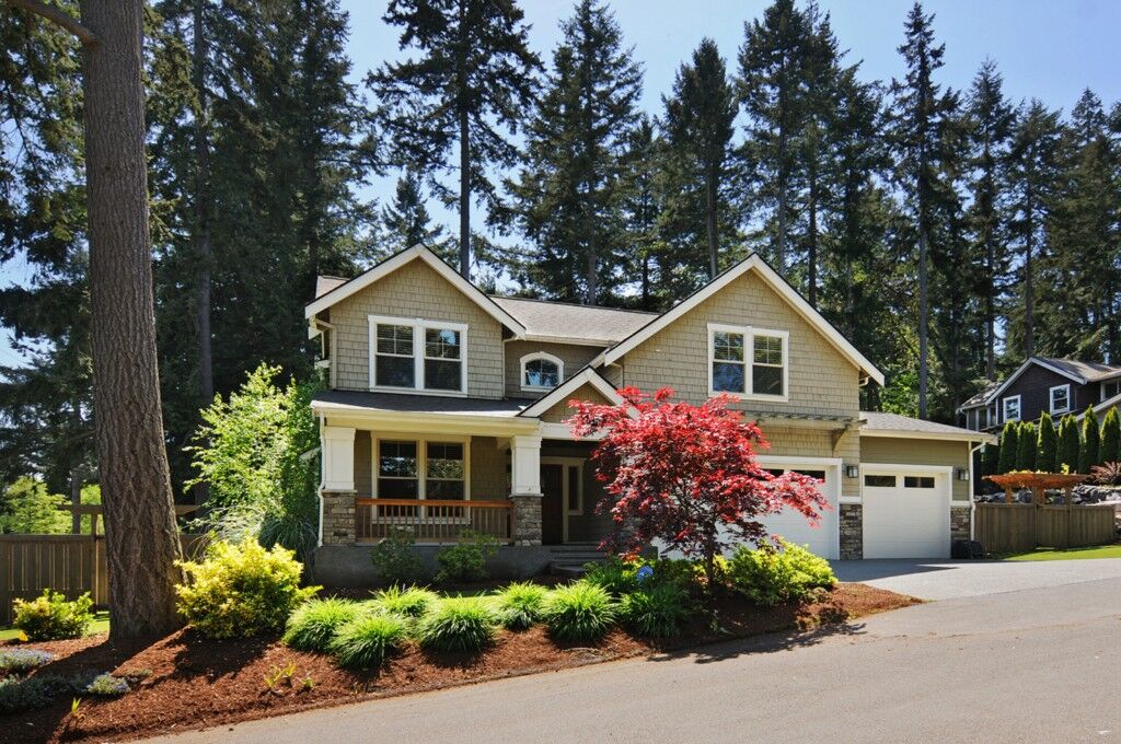 Property Photo:  16055 21st Ave SW  WA 98166 