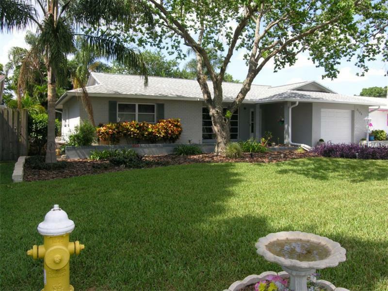 Property Photo:  2186 Bramblewood Drive N  FL 33763 