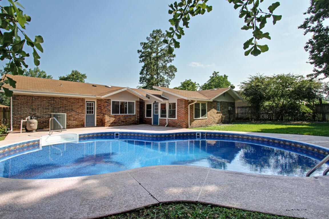 Property Photo: 5738 Springhaven Drive FL