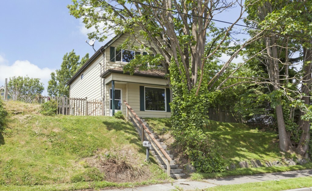 Property Photo: 4525 39th Ave S WA 98118