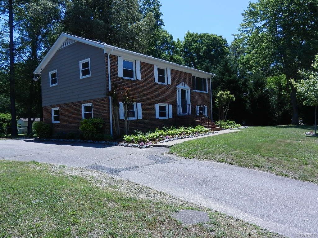 Property Photo:  10320 Nassawadox Way  VA 23005 