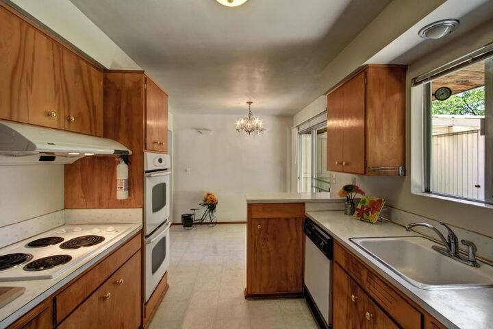 Property Photo:  11657 18th Ave SW  WA 98146 