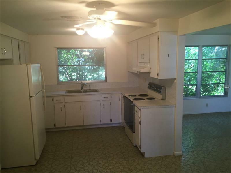 Property Photo: 344 Redwood Road FL 34293