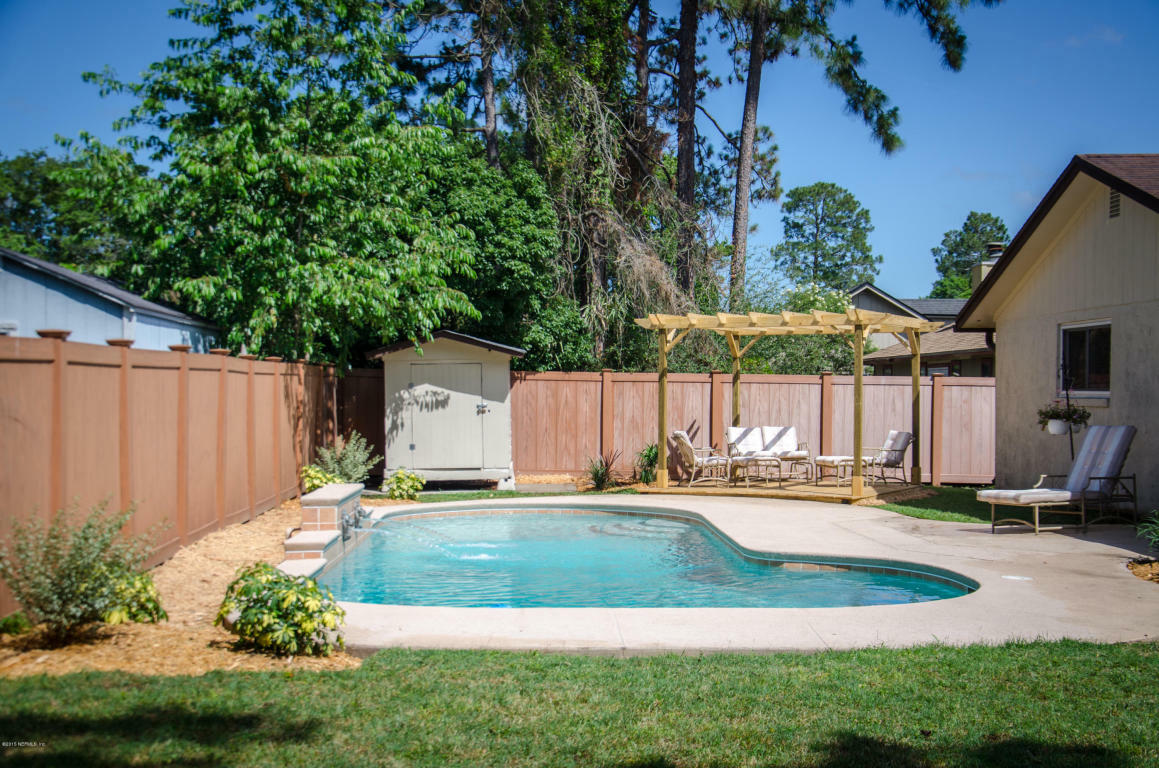 Property Photo: 4231 Pilgrim FL