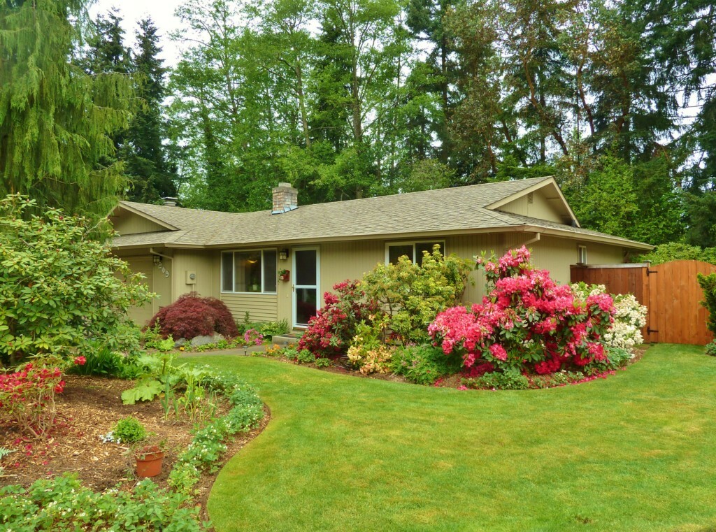 Property Photo:  5209 53rd St W  WA 98467 