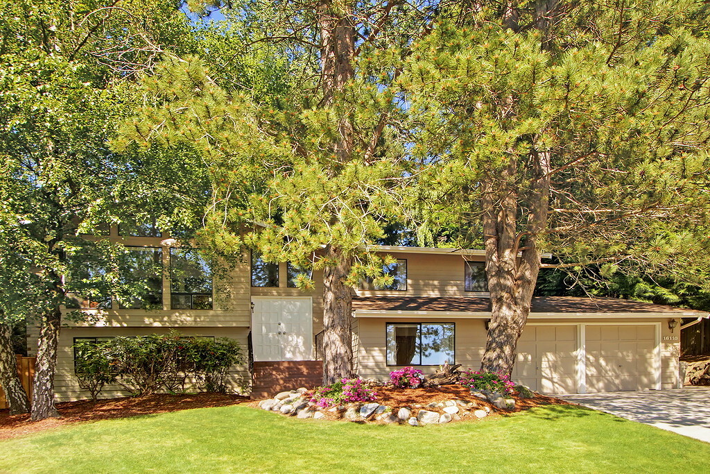 Property Photo:  16110 122nd Place NE  WA 98011 