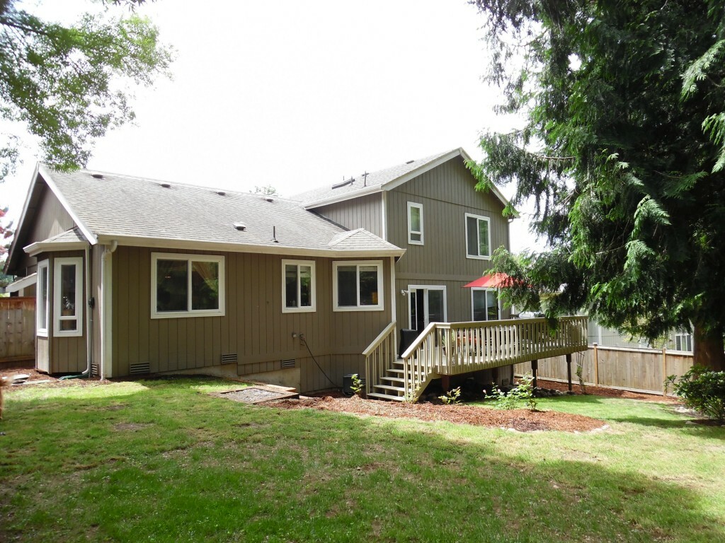 Property Photo:  20136 SE 266th St  WA 98042 