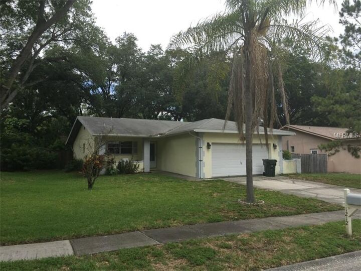 Property Photo:  1212 Rosewood Street  FL 33770 
