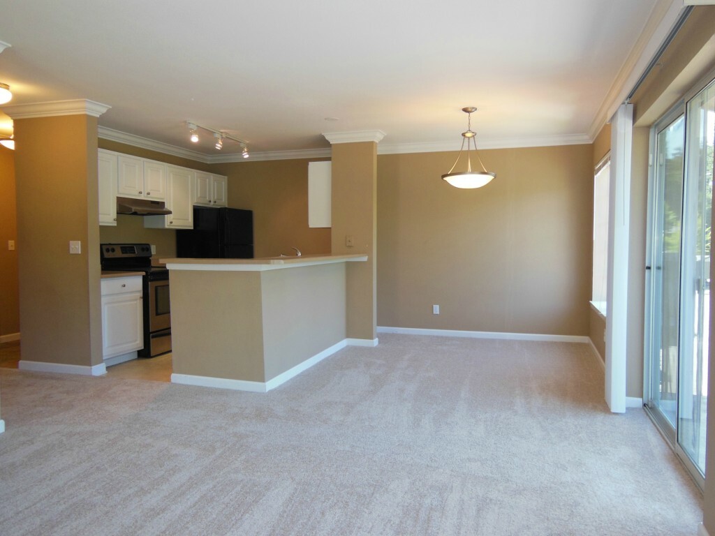 Property Photo:  31500 33rd Place SW K206  WA 98023 