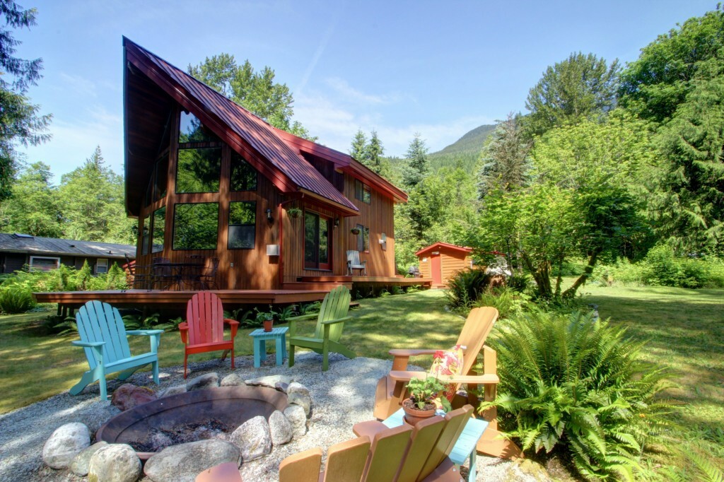 Property Photo:  64202 E Cascade Dr  WA 98267 