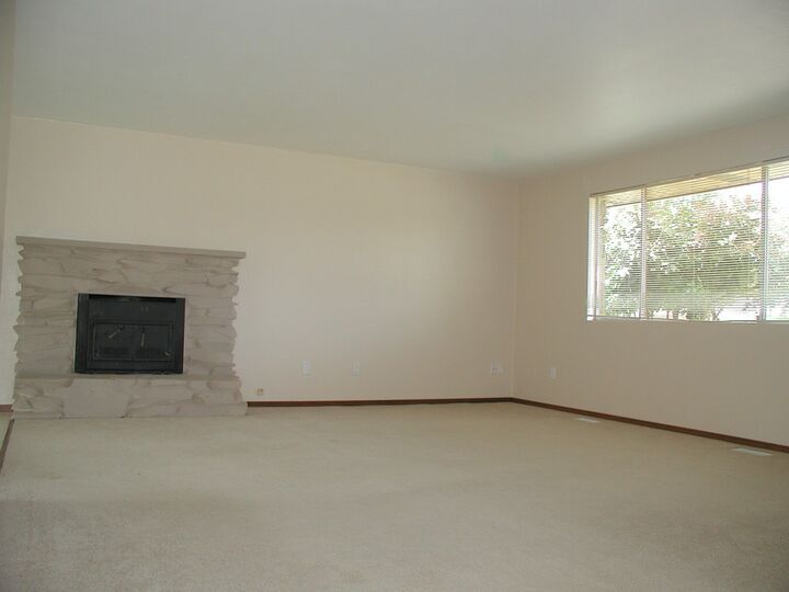 Property Photo: 15001 180th Avenue SE WA 98272