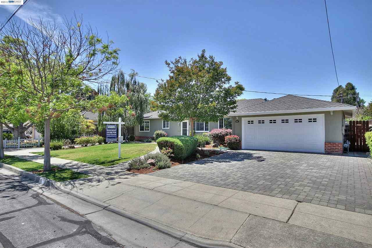 Property Photo:  4871 Sterling Dr  CA 94536 