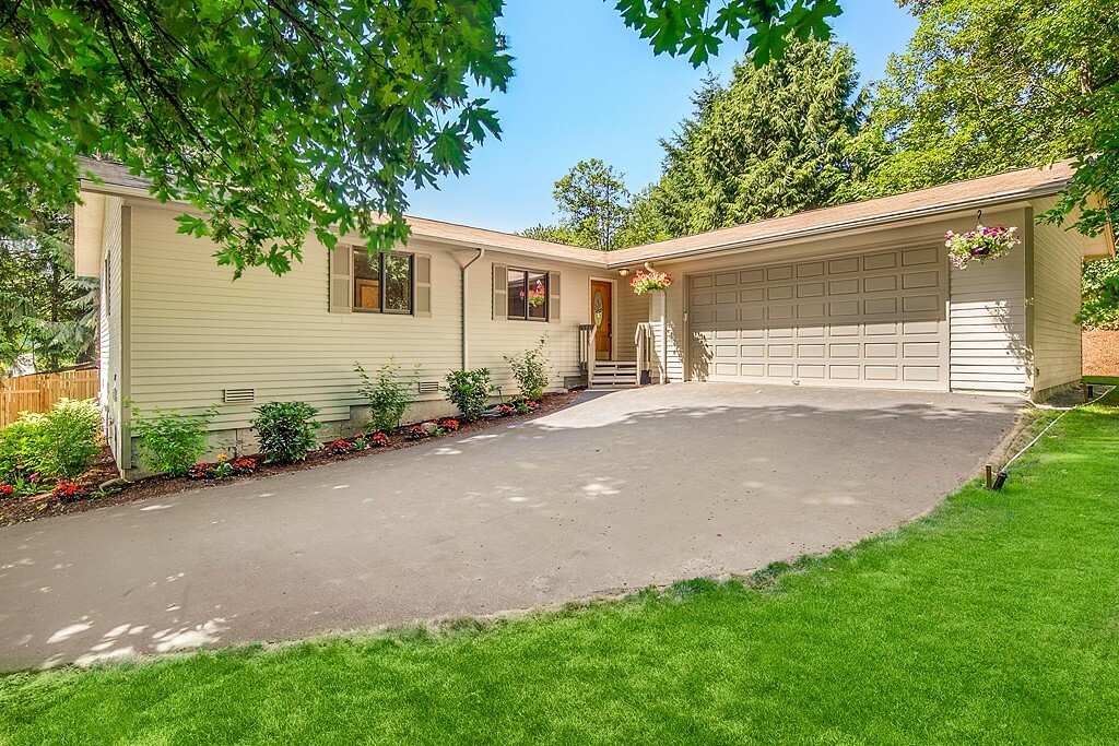 Property Photo:  23528 Aldora Place  WA 98272 