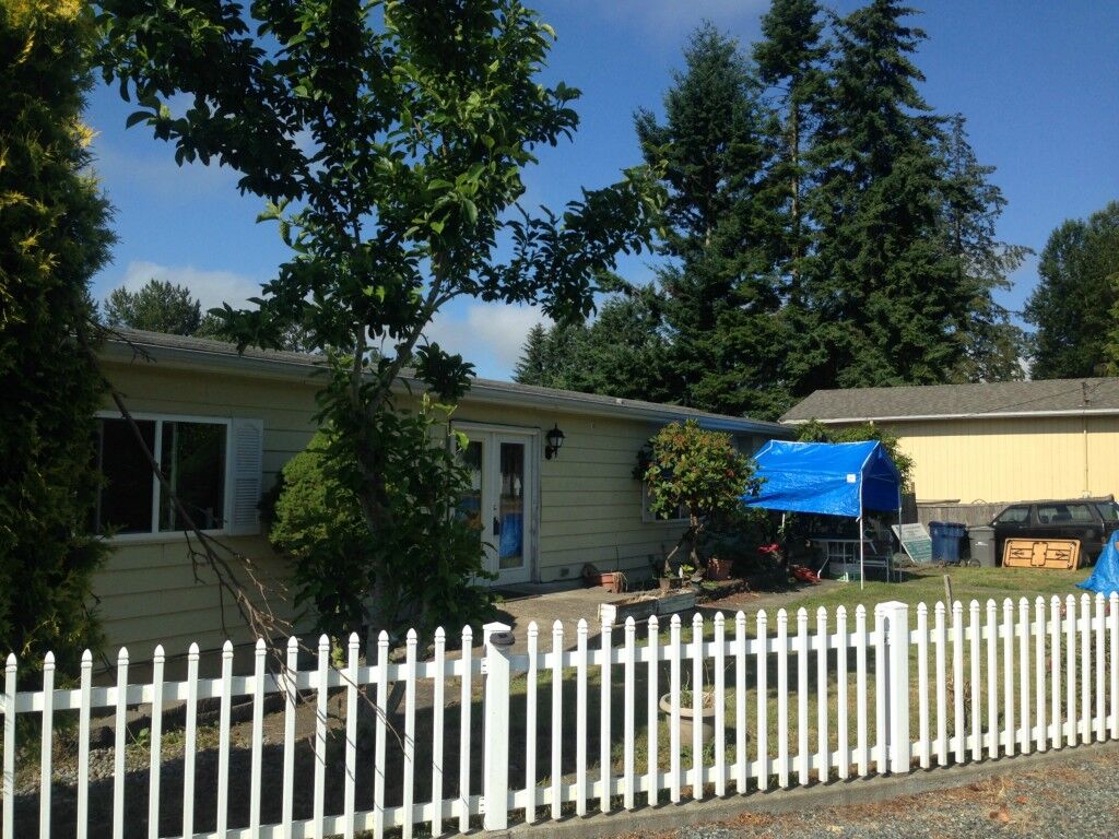 Property Photo:  8626 19th St SE  WA 98258 