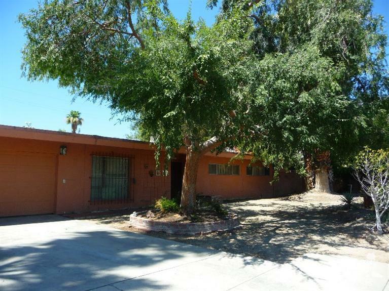 Property Photo: 2061 E Paseo Gracia CA 92262