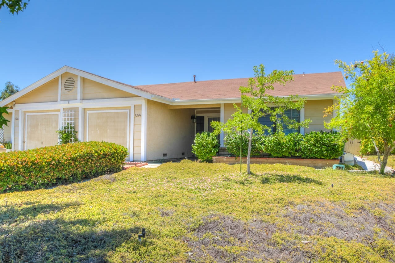Property Photo: 1201 Paseo Hermosa CA 92056