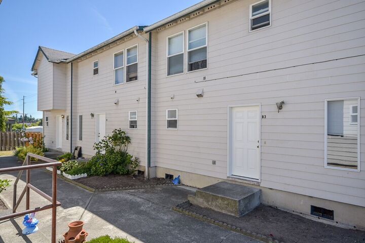 Property Photo:  34 N Oak Harbor Rd  WA 98277 