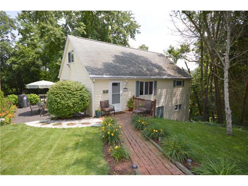 Property Photo:  102 Pleasant Hills Blvd  PA 15236 