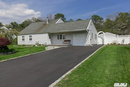 Property Photo:  71 White Pine Way  NY 11763 