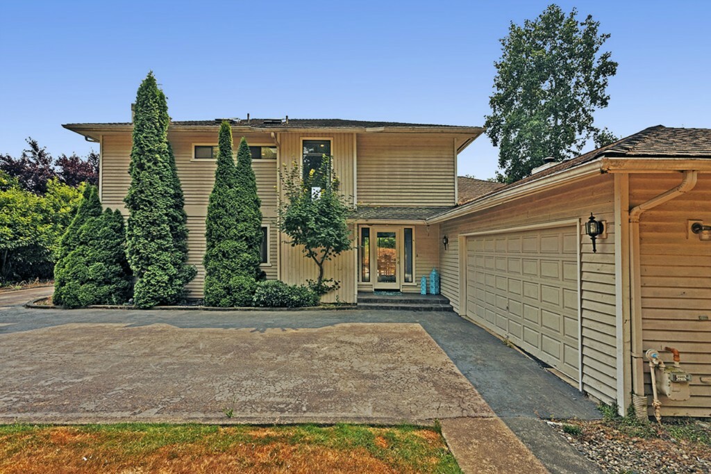 Property Photo:  17936 NE 127th St  WA 98052 