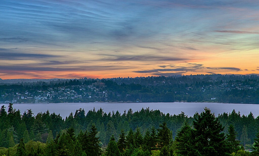 Property Photo: 9617 NE 28th St WA 98004