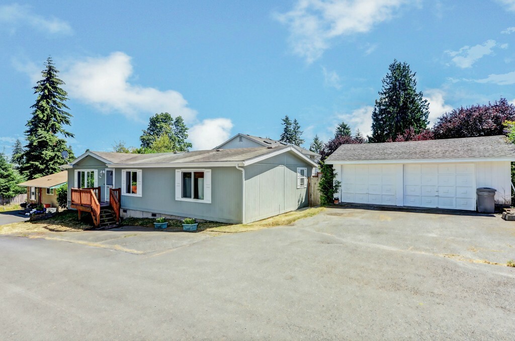 Property Photo:  6407 Cady Rd C  WA 98203 