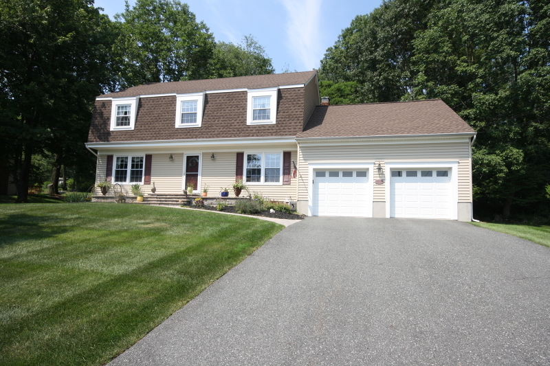 Property Photo:  162 Conestoga Trl  NJ 07871 