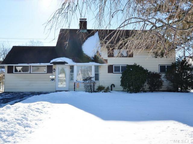 151 Tardy Lane  Wantagh NY 11793 photo