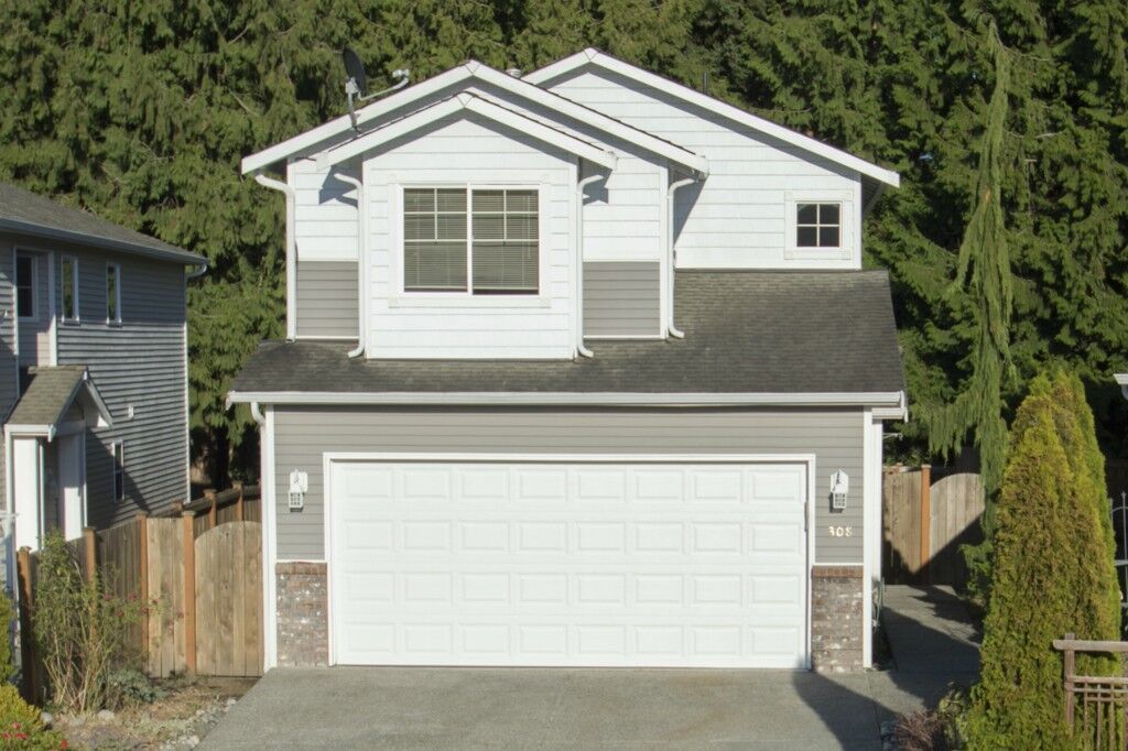 Property Photo: 308 N 23rd St WA 98273
