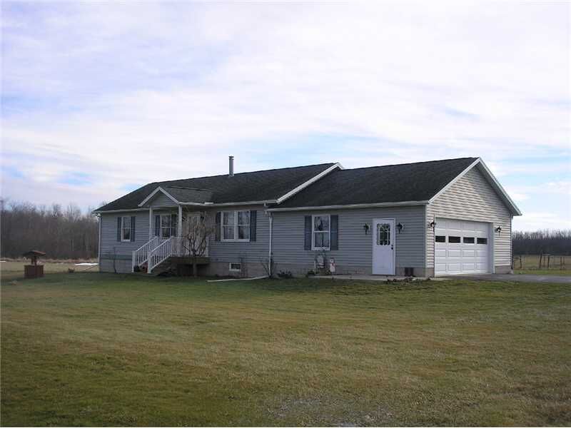 Property Photo: 22146 S Beaver Road PA 16406