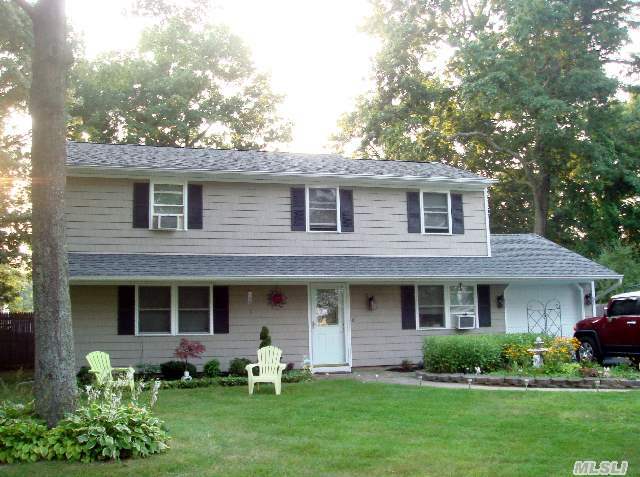 Property Photo:  35 Ridge Haven Drive  NY 11961 