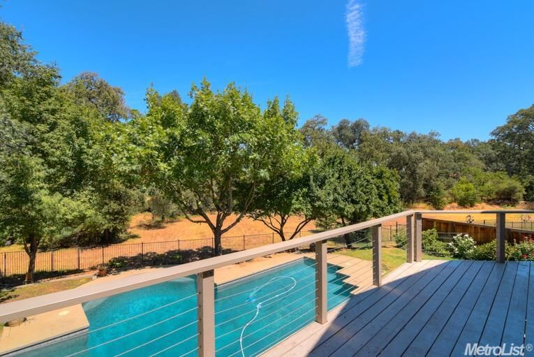 Property Photo: 7585 Sylvan Creek Court CA 95610