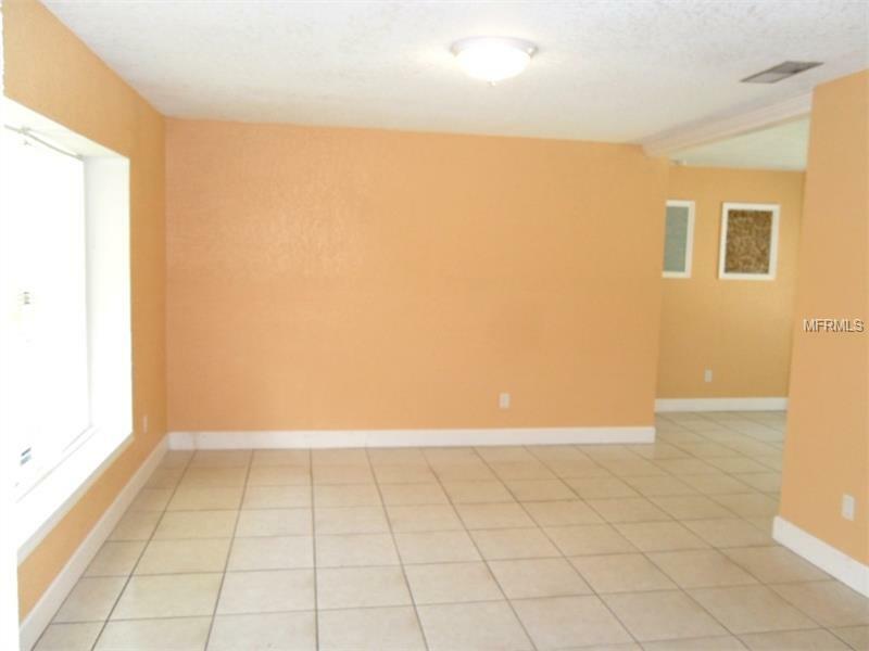Property Photo: 7753 Covedale Drive FL 32818