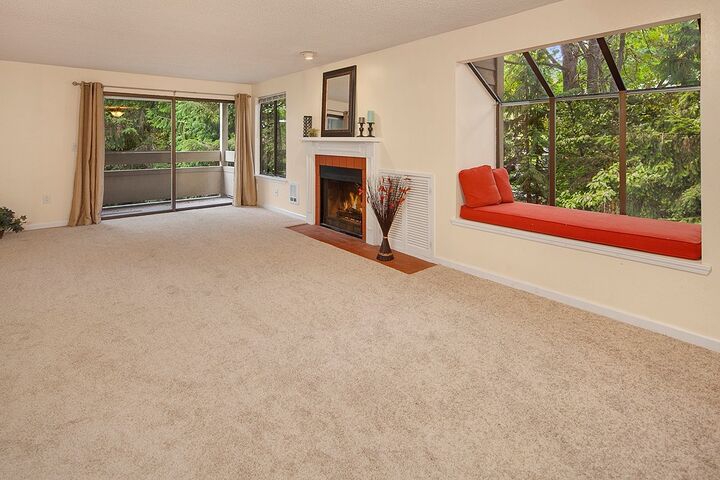 Property Photo: 9470 Redmond Woodinville Rd NE C220 WA 98052