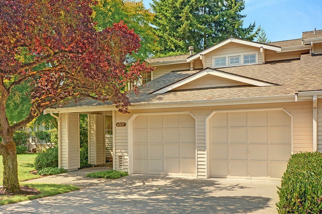 Property Photo: 6507 114th Ave SE WA 98006