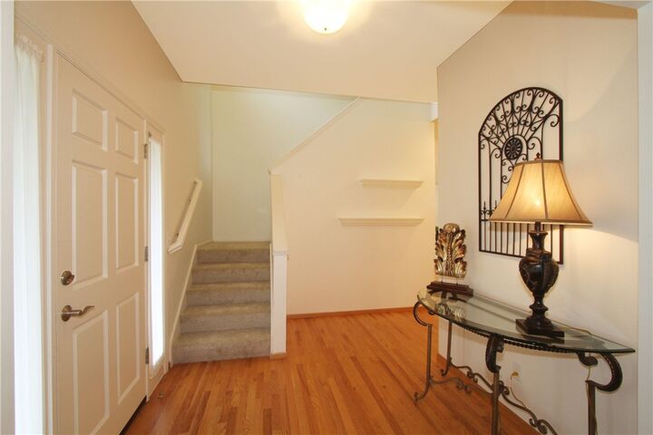 Property Photo:  1457 SW 10th St  WA 98045 