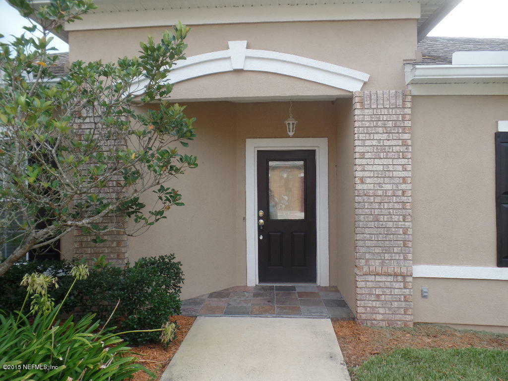 Property Photo: 1642 Calming Water Drive FL 32003